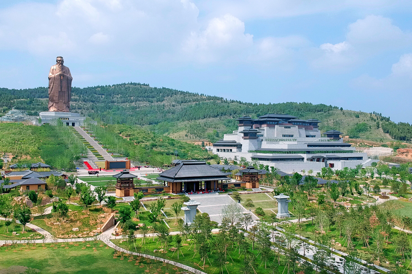 6尼山圣境-宫像区工程，荣获2018-2019年度中国建设工程“鲁班奖”工程.jpg