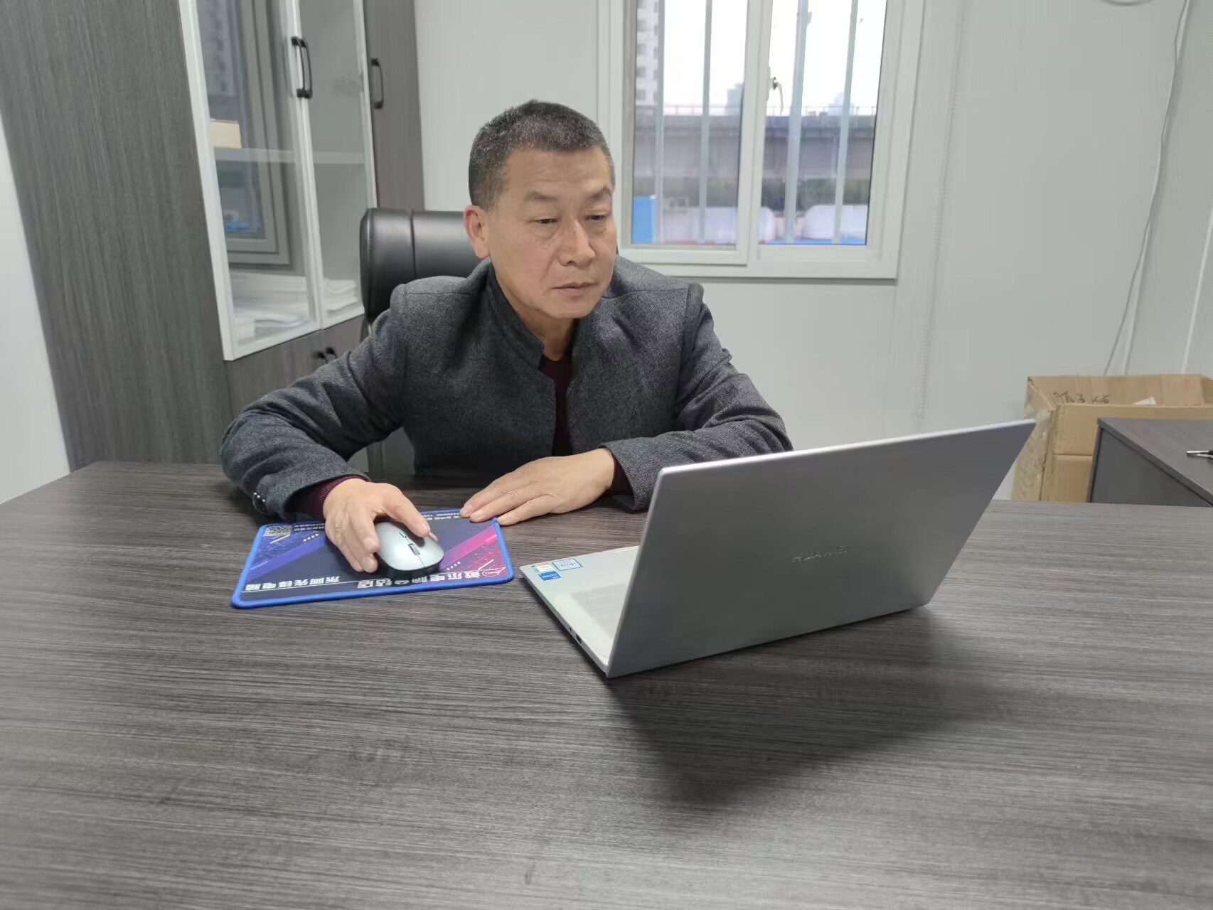 2.2中铁济南工程建设监理有限公司——周涛工作照.jpg